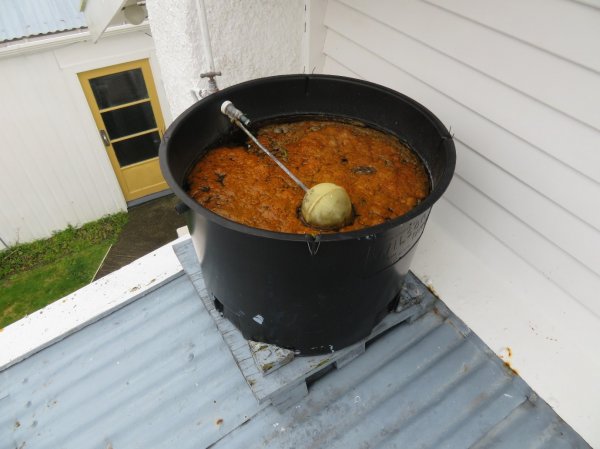 Header tanks without lid